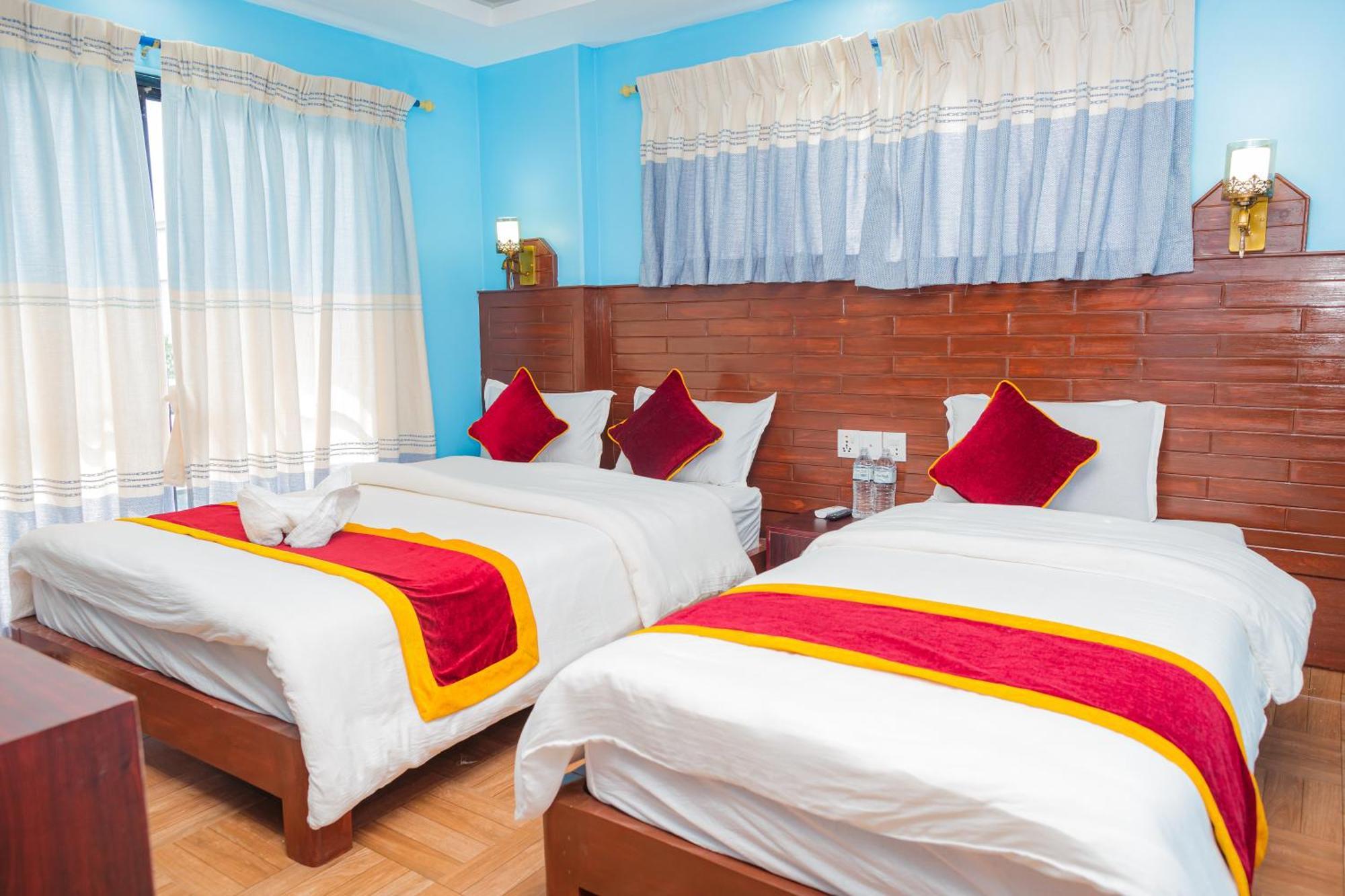 Hotel The Billabong Garden Pokhara Exterior foto